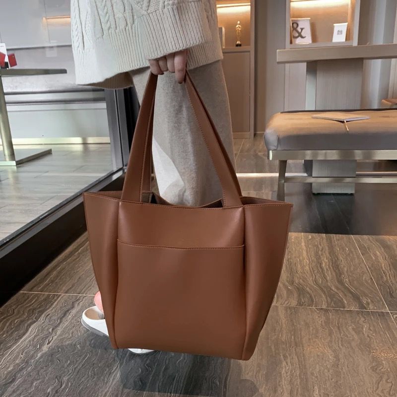 TOP SELLING FEMALE TOTE BAG SIZE FOR LAPTOPS - Her style