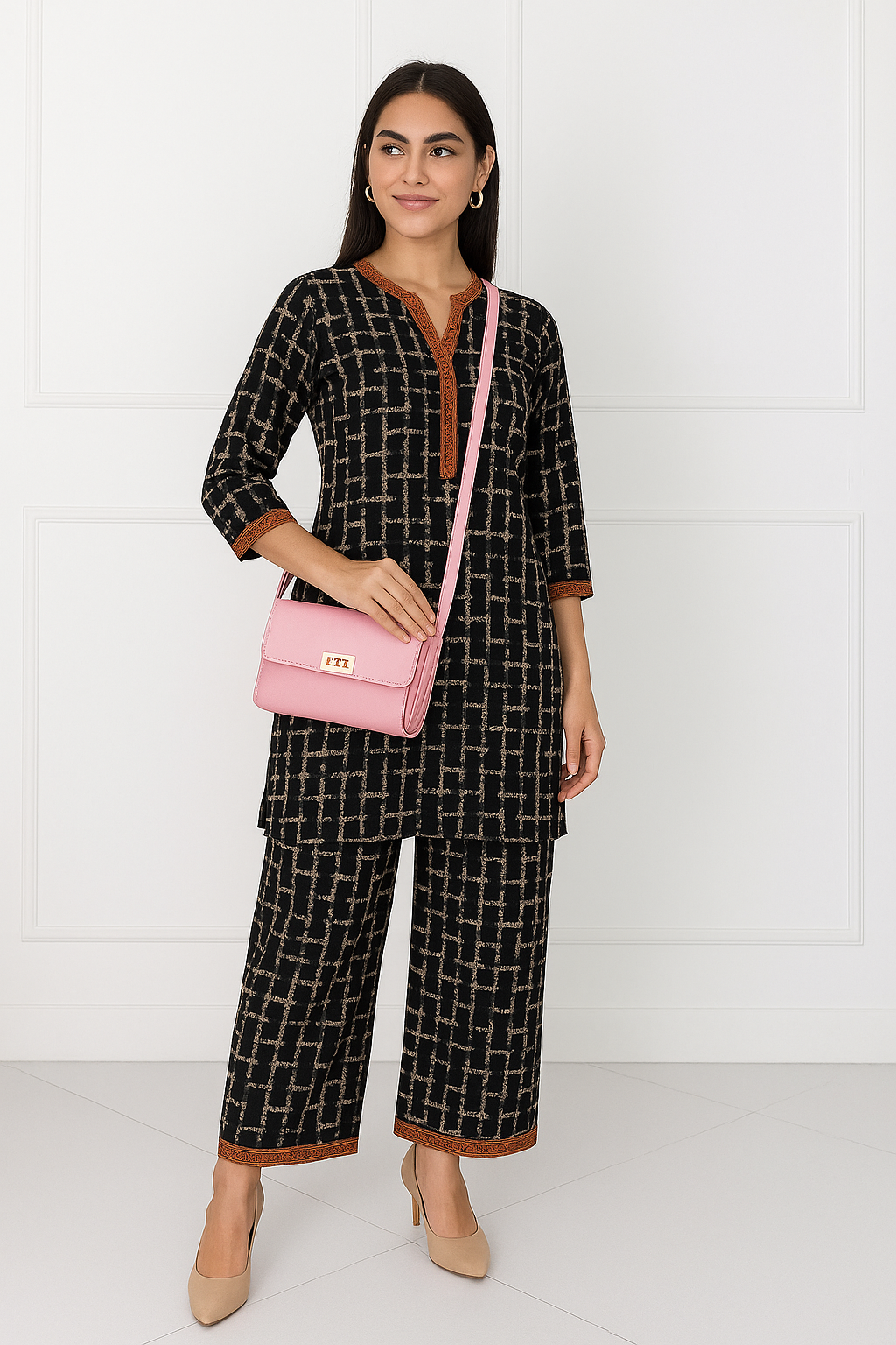 SHOULD CARRY AND HAND CLUTCH - Her style